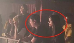 网红吃瓜不定时更新,新鲜资讯，定时更新，揭秘娱乐圈幕后故事